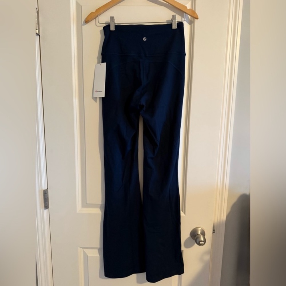 NWT Lululemon Groove Nulu High Rise Flared Pant Regular Size 6 TRue Navy